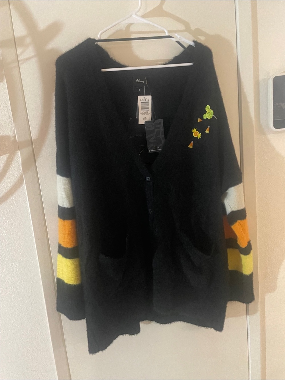 Disney x Torrid Minnie Mouse Halloween Candy Corn Fuzzy Cardigan Sweater NWT 3X